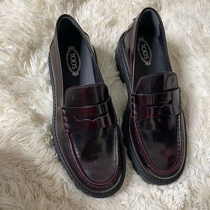 TOD'S Gomma Pesante glossed-leather loafers burgundy